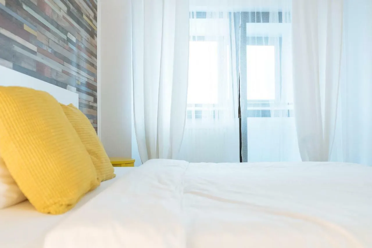 Amazing View Apartment - 3Br - Piata Unirii Bucharest Romania